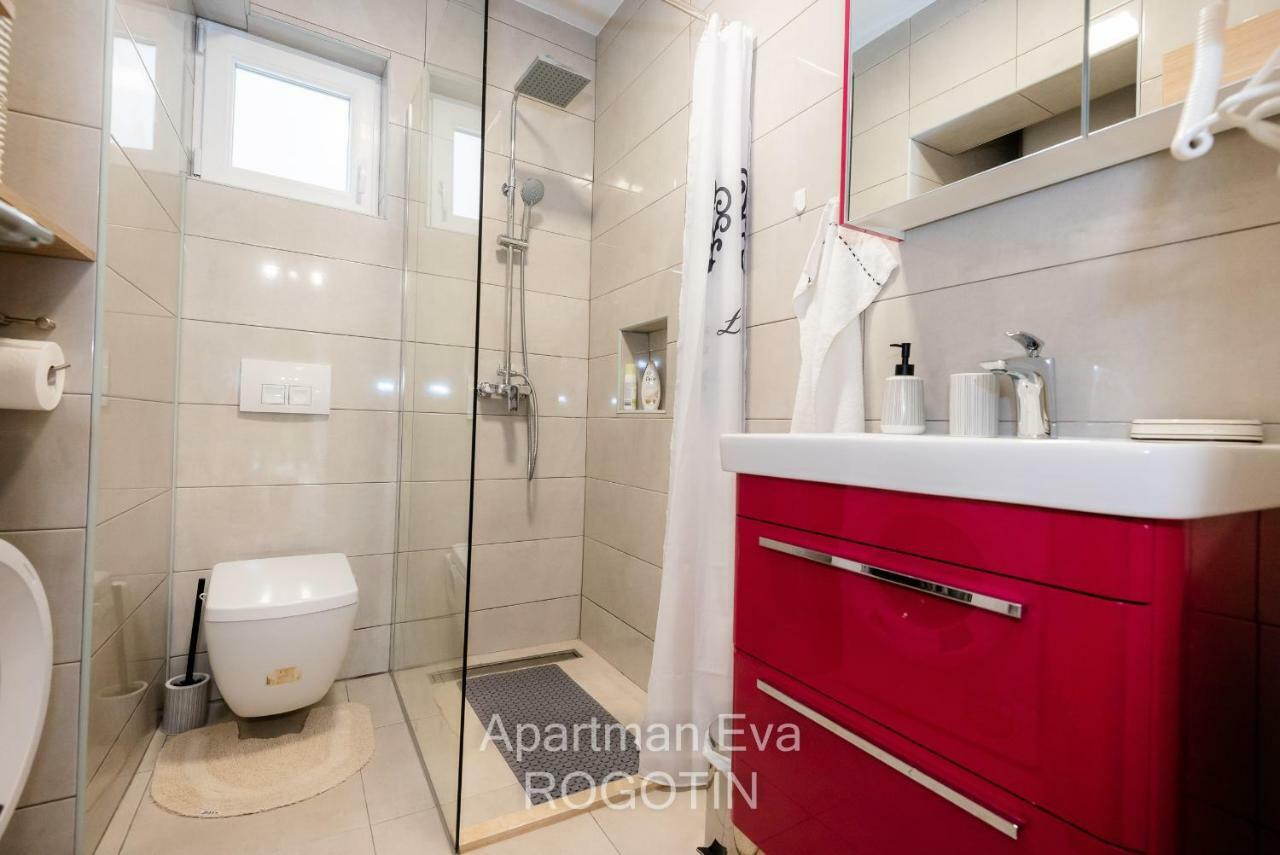 Apartman Eva Rogotin Exteriör bild